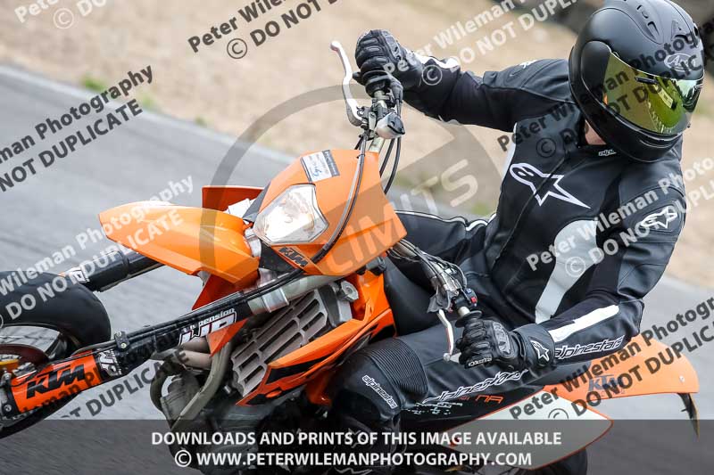 enduro digital images;event digital images;eventdigitalimages;lydden hill;lydden no limits trackday;lydden photographs;lydden trackday photographs;no limits trackdays;peter wileman photography;racing digital images;trackday digital images;trackday photos